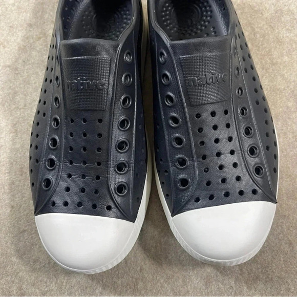 Native Jefferson Black White Slip On Comfort Water Shoes Unisex Mens 5 Womens 7 - Picture 11 of 13